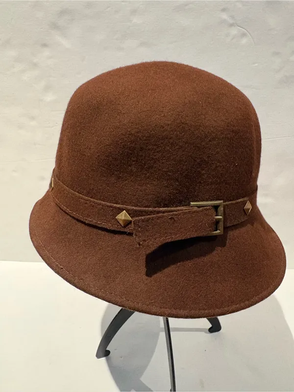 Womens Vintage Brown Wool Cloche Hat with Stud Trim - Image 3