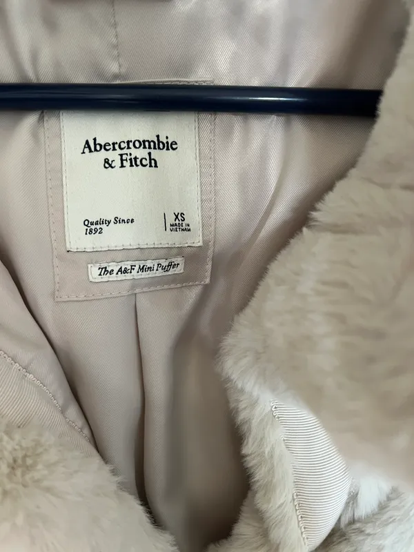 Abercrombie Faux Fur Mini Puffer - Image 3