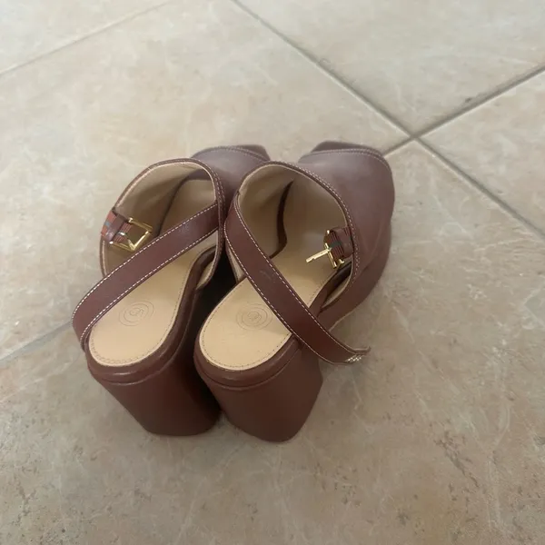 Urban Outfitters Burgundy Heels NWOT - Image 3