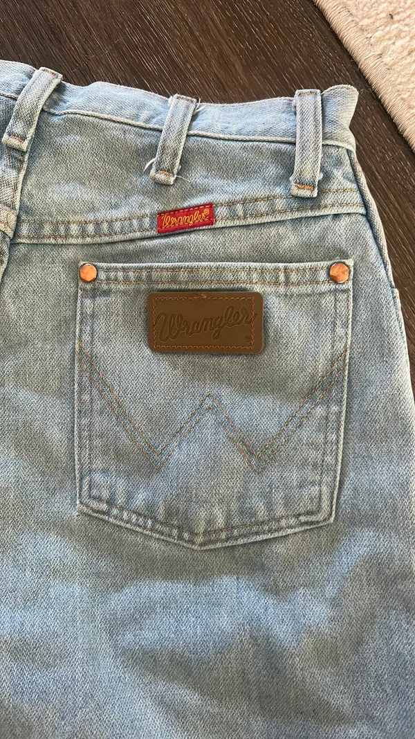Wrangler Light Wash  Jeans - Image 3