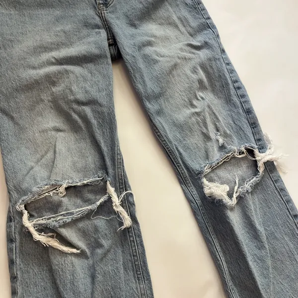 Abercrombie Fitch High Rise 90s Relaxed Jeans 28 / 6R - Image 3