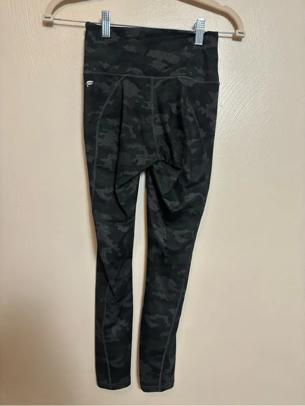 Fabletics Women’s Power Hold High Waisted Leggings Pants Camo Black Gray XXS - Image 4