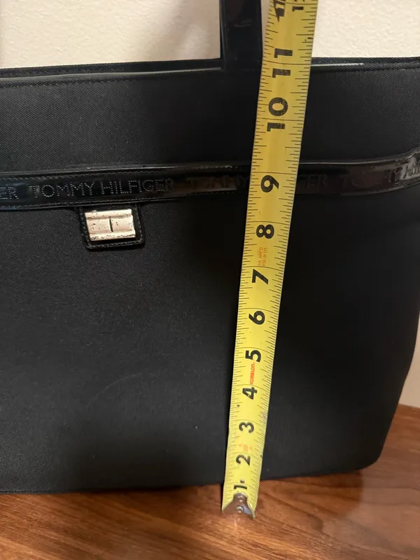 Tommy Hilfiger Black Tote Bag - Image 12
