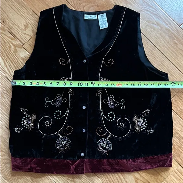 Holiday velour Christmas sweater contest White Stag Black Vest embroidered - Image 5
