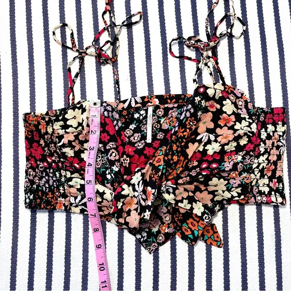 Free People NWOT Ava Floral Reversible Micro Top Large - Image 6