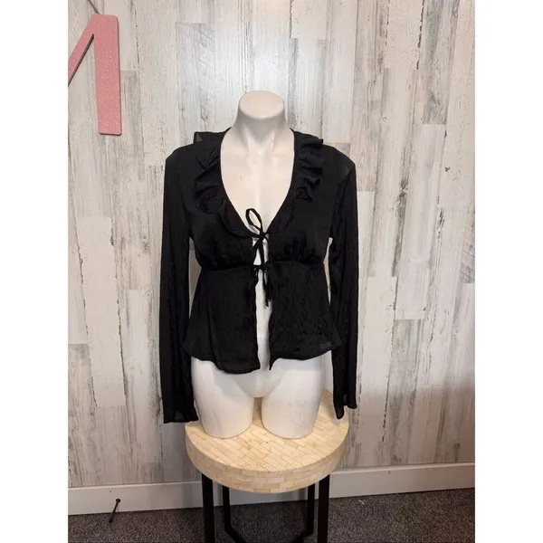 No Boundaries Black Ruffle Cardigan Top Womens Medium 8-10 Tie Front Long Sleeve - Image 2