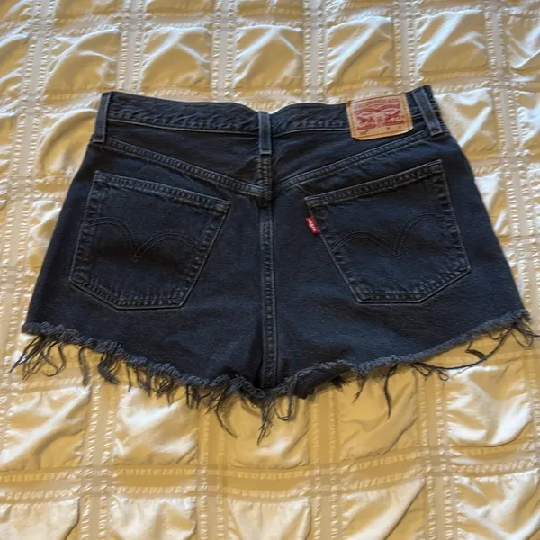 Levi Levi’s 501 Buttonfly Denim Jean Shorts - Image 2