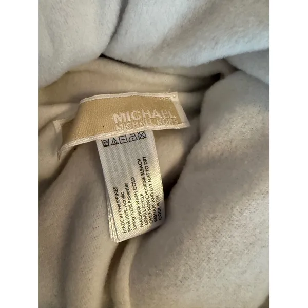 Michael Kors Womens‎ Red Cable Knit Beanie Fleece Lined Winter Hat Gold Logo Tag - Image 4