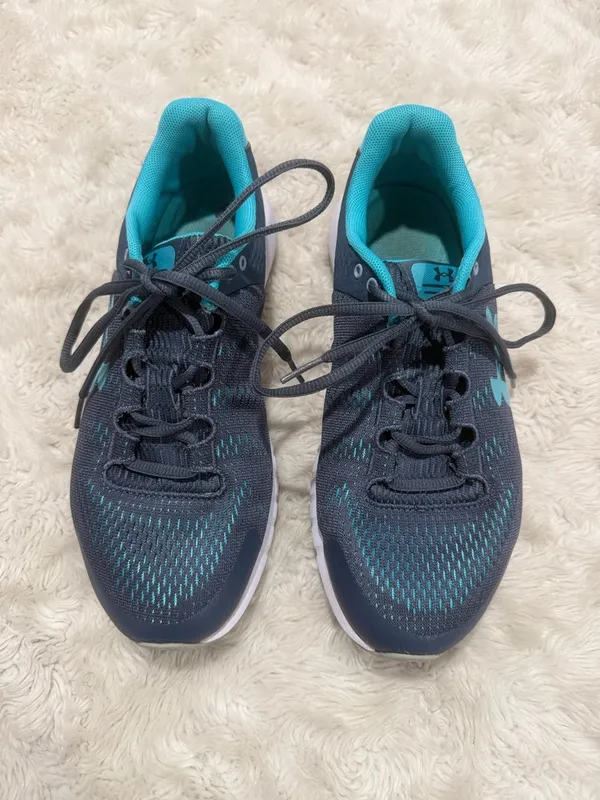 Under Armour Women's Micro G Pursuit BP running shoes Athletic Sneakers Size 8.5 - Image 2