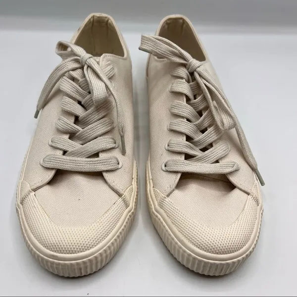 Universal Threads Off White Sneakers Sz 10 - Image 2