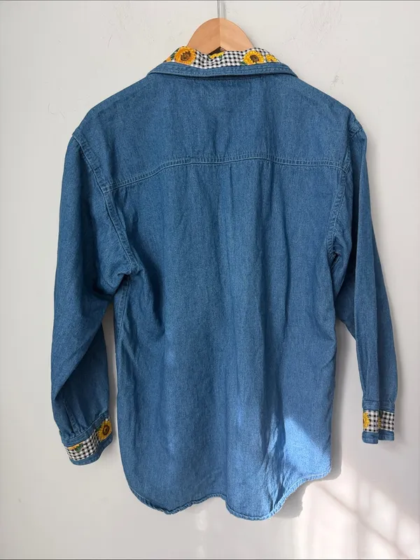 Vintage 90s Cow Appliqué Denim Shirt Sunflower Sz Med ^ - Image 6
