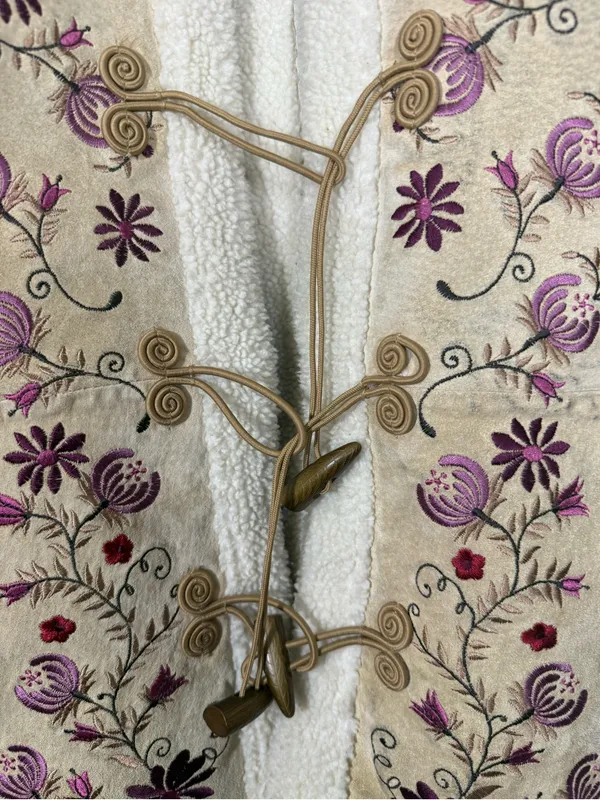 St. John’s Bay VINTAGE Embroidered Genuine Suede Sherpa Penny Lane Jacket Large - Image 7