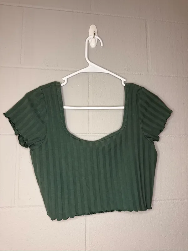 OFFLINE By Aerie Green Ribbed Square Neck Lettuce Hem Crop Top Size Medium - Image 2