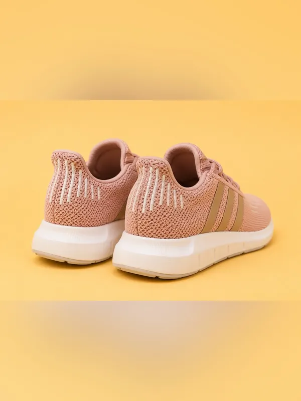 Adidas Originals Women's Swift Run size 9.5 TTS Ash Pearl / White lace-up - Image 4