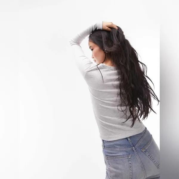 Topshop Women’s square neck ribbed long sleeve top in gray heather - Image 4