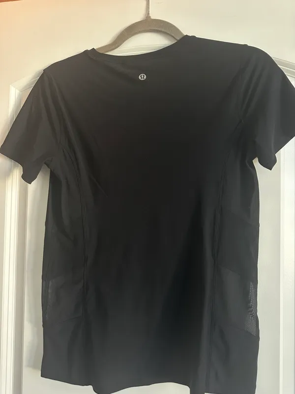 Lululemon Black  Shirt - Image 2