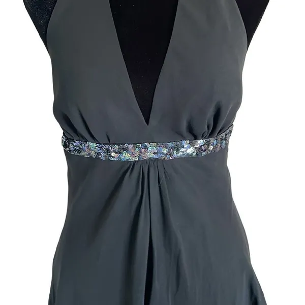 Express XS Sleeveless Top. V-neck Halter with tie. Sequenced at‎ rib cage. - Image 2