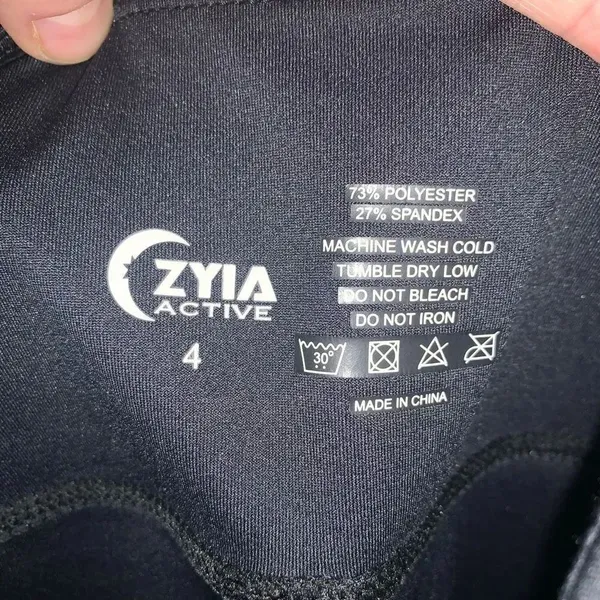 Zyia black cropped Athleisure size 4 workout leggings - Image 2