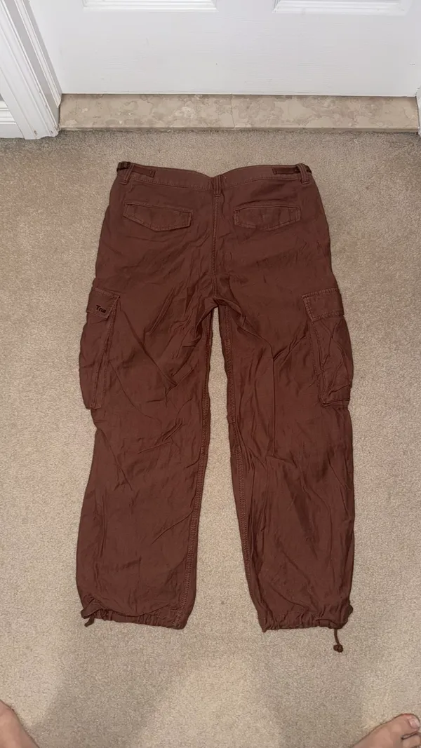 TNA Aritzia Brown Cargo Pants  - Image 3