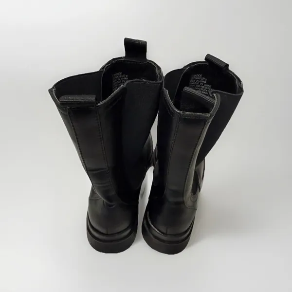 ShoeDazzle Women’s Size 7 Chunky Chelsea chunky Black Platform Boots - Image 2