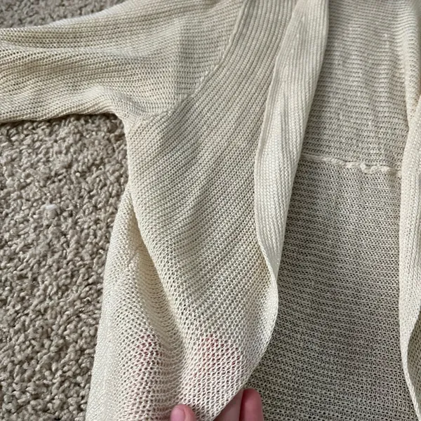 Cream cropped short sleeve cardigan never worn - Image 2