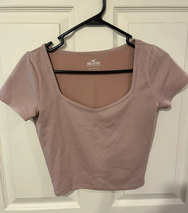 Hollister Crop Top - Image 3