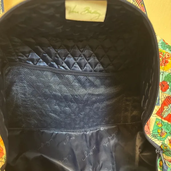 EUC Vera Bradley Large Travel Duffel Bag Cuban Stamps Zipper Handles Pockets - Image 5