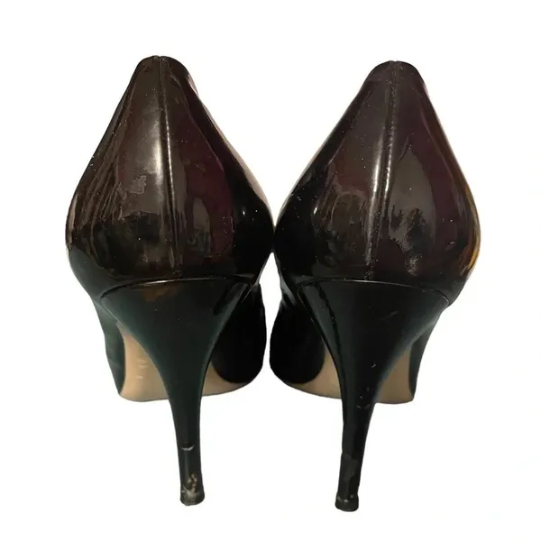 Salvatore Ferragamo Black Patent Leather Bow Heels - Image 4