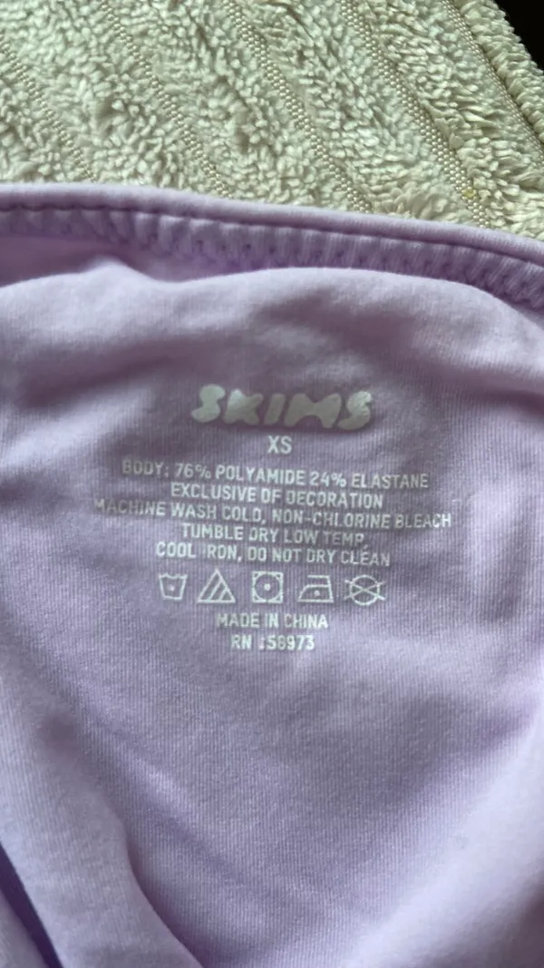 SKIMS Fits Everybody Bodysuit - Image 5