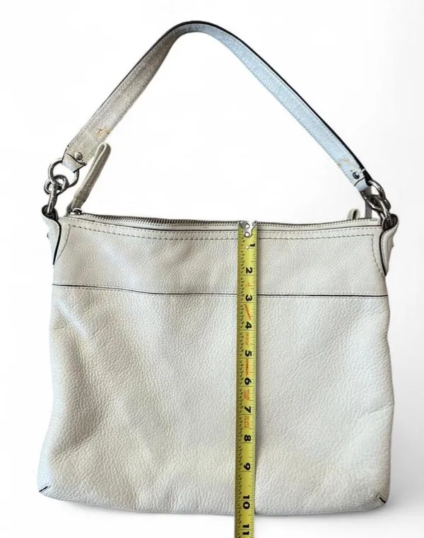 Coach White Perri soft pebble leather shoulder bag - Image 5