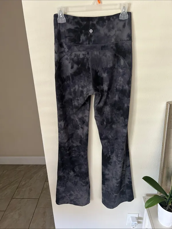 Lululemon Groove Super-High-Rise Flared Nulu Diamond Dye Pitch Grey Graphite 8 - Image 3