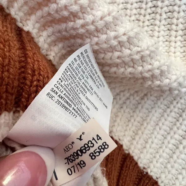 American Eagle Cropped Colorblock‎ Knit Sweater Oversized EUC - Image 9