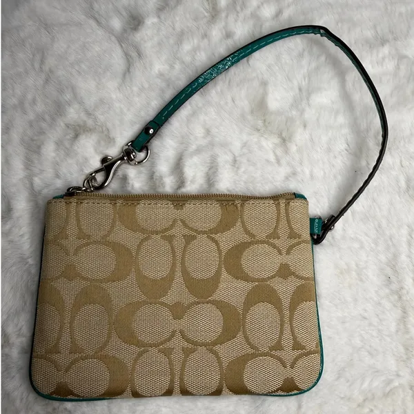 COACH Green Khaki Signature Canvas Wristlet - Image 2