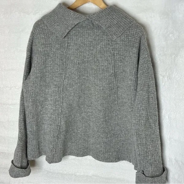 Free People Women’s Gray Wool Sidewinder Cowl Neck Pullover Sweater Size Medium. - Image 3