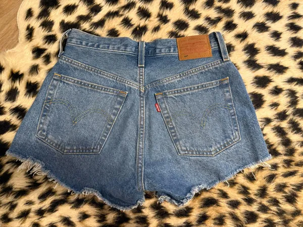 Levi’s 501 Shorts Denim - Image 2