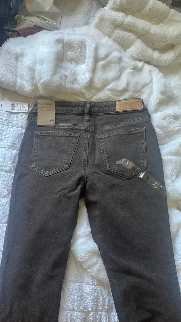 Jade Low Rise bootcut Jeans - Image 2