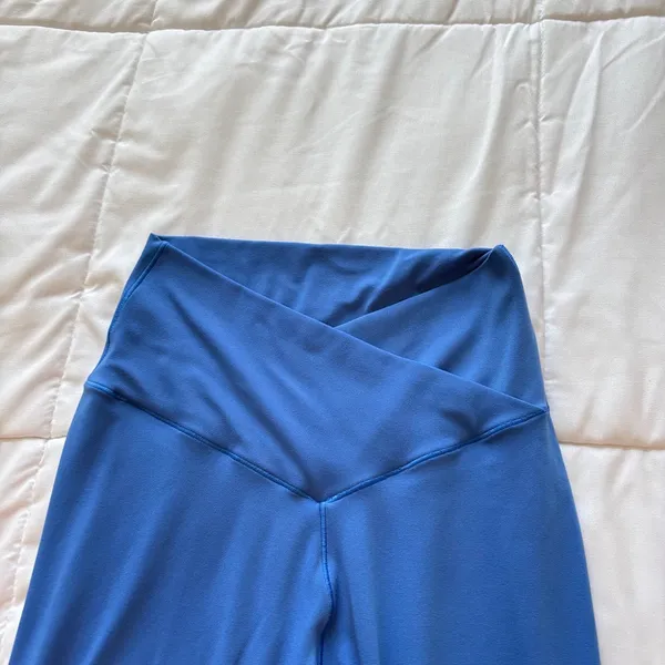 OFFLINE by Aerie Real Me Crossover 7/8 Leggings Blue High Rise V-Waist Medium - Image 3