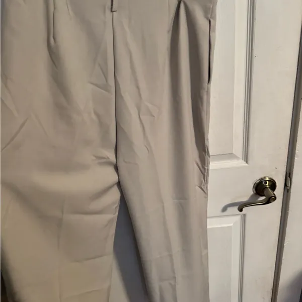 Elegant Cream Wide-Leg Trousers - Image 5