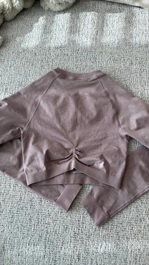 Gymshark Vital Seamless Long Sleeve Crop - Image 3