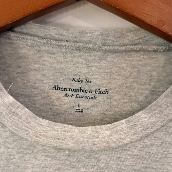 Abercrombie & Fitch A&F Essentials Baby Tee Heathered Grey Size Large - Image 8