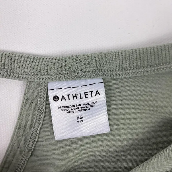 Athleta Shirt Womens XS Green 3/4 Sleeve‎ Open Back Lightweight Athletic Top - Image 2