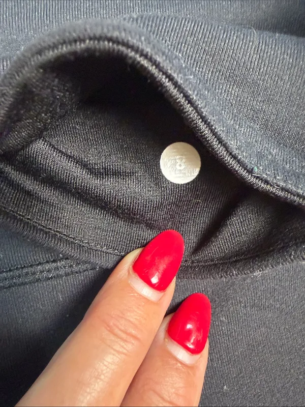 Lululemon Black Stretch Capri Leggings - Image 2