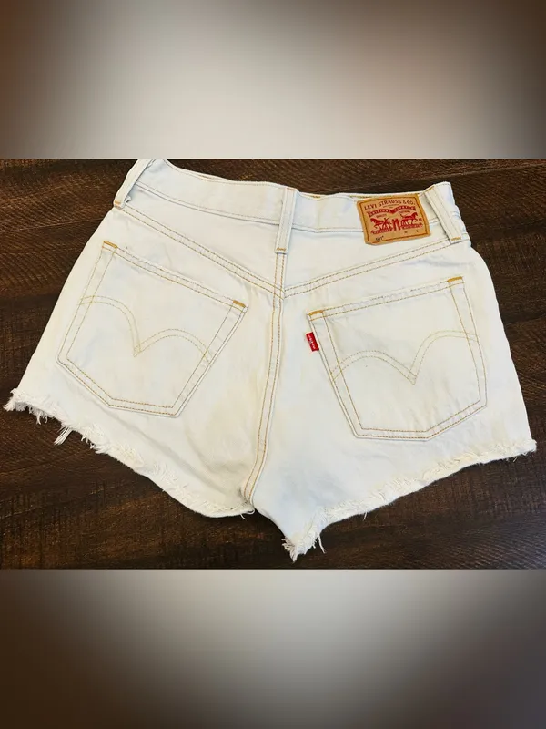 Levi’s 501 Distressed Women’s Light Wash Button Fly Shorts-Size 26 - Image 10