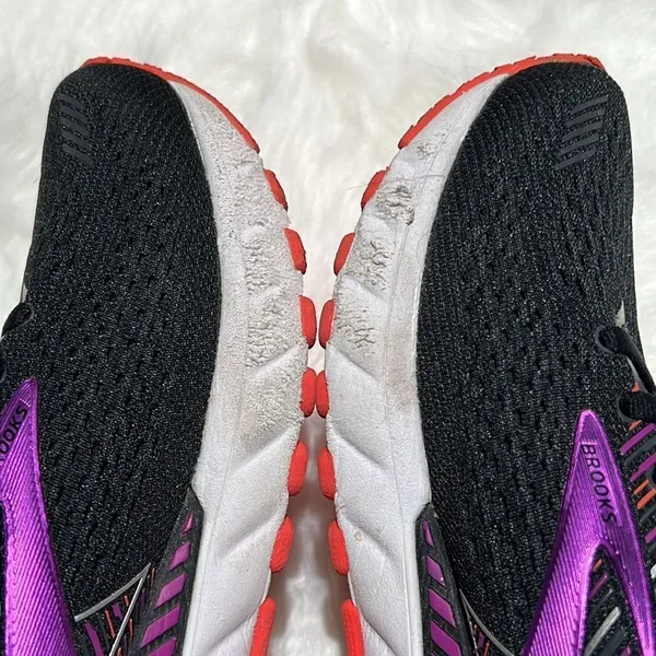 Brooks Adrenaline GTS 19 size 6.5M.‎  B69 - Image 12