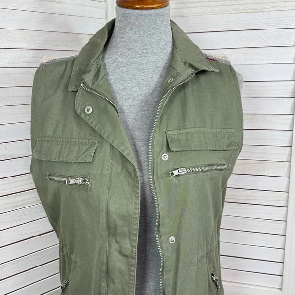 Thread & Supply Aztec Southwestern Print Knit Back Utility‎ Vest Green Small - Image 6