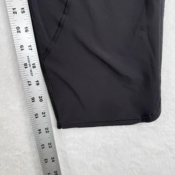 Lululemon Final Play crop‎ 23" deep coal Jogger Pants Women's Size 6 Athletic - Image 4