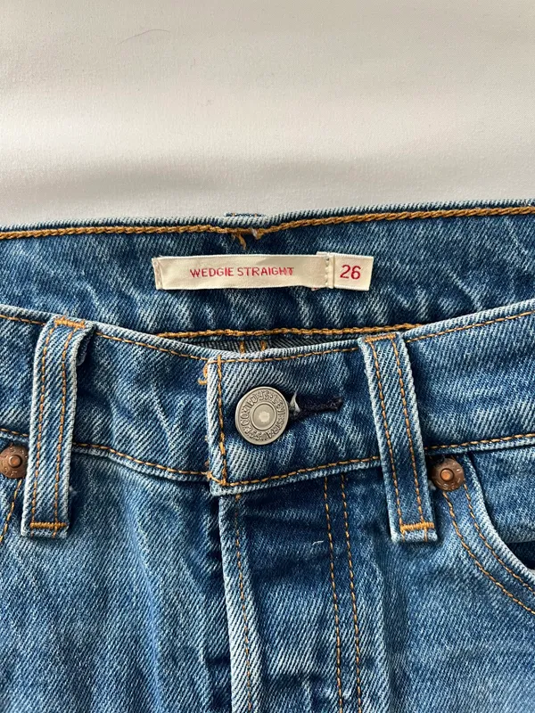 Levi's Wedgie Straight Jeans - Image 6