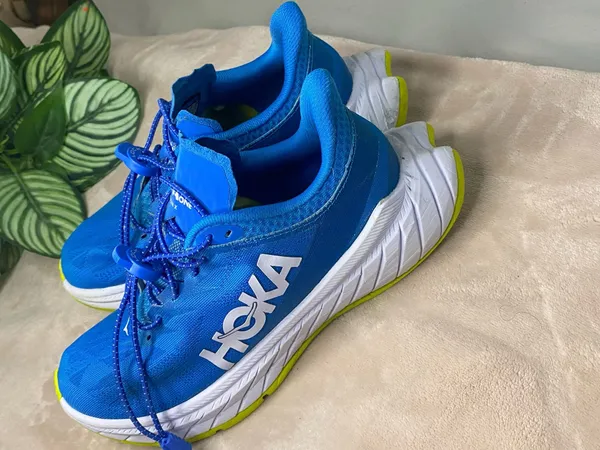 Hoka One One Carbon X 2 Diva Blue Citrus Womens size 6 - Image 5