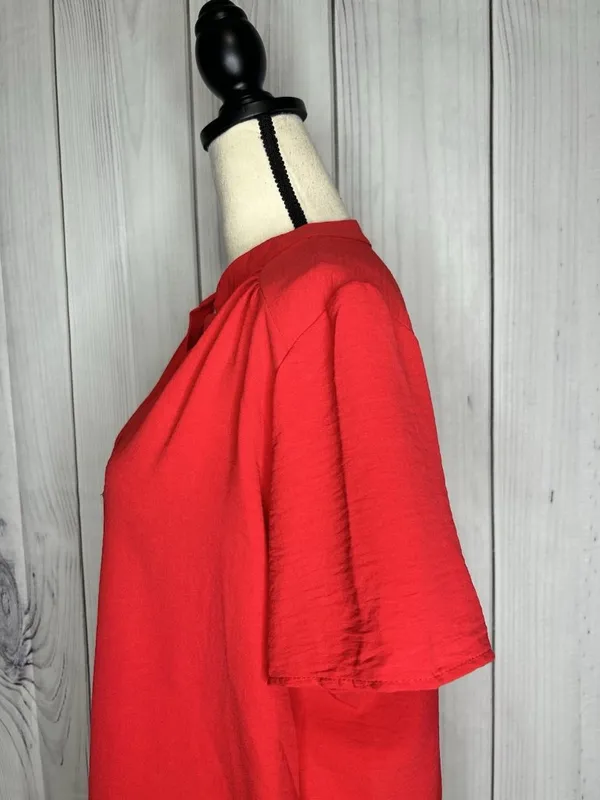Entro Womens Sz Large Red V-Neck Short Sleeve Blouse Top - Image 5