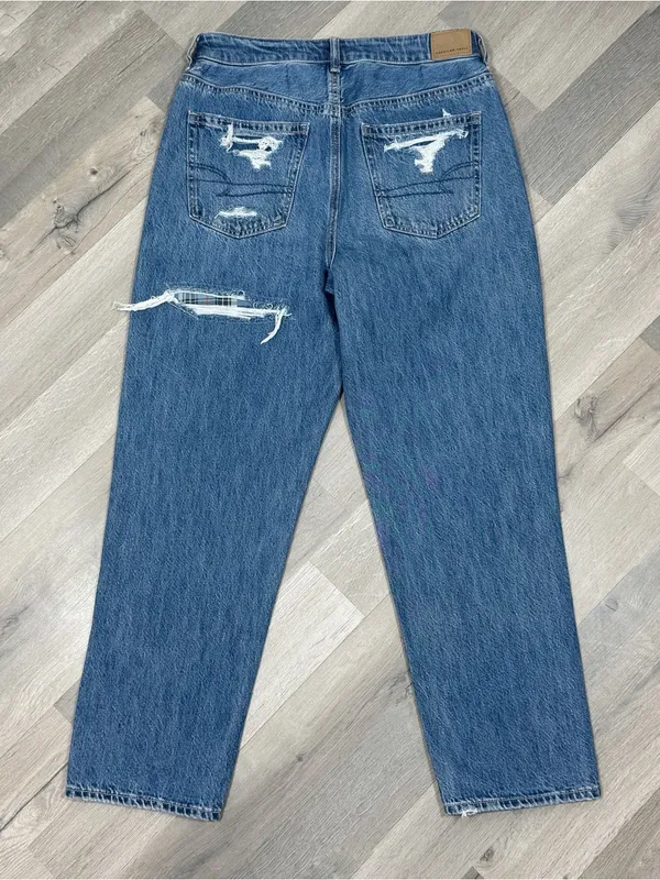 American Eagle Distressed Patched Mom Straight Jeans‎ Blue 10 High Waist - Image 9